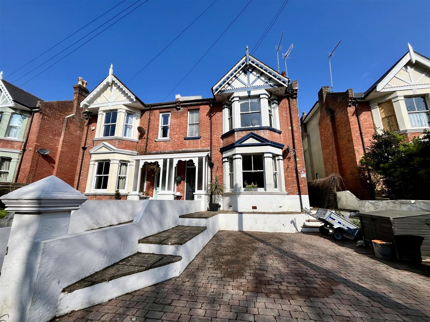 St. Helens Road, Hastings